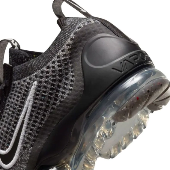 Кросівки Nike Air VaporMax 2021 Flyknit GS 'Oreo' DB1550-006 фото 5 — інтернет-магазин Tapok