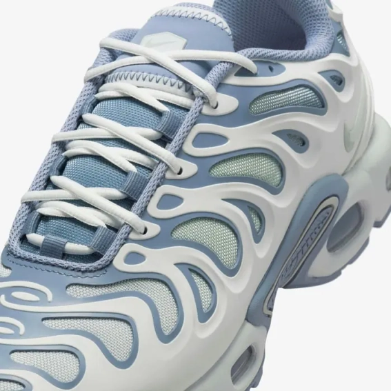 Кросівки NIKE W AIR MAX PLUS DRIFT FV4081-101 фото 2 — інтернет-магазин Tapok