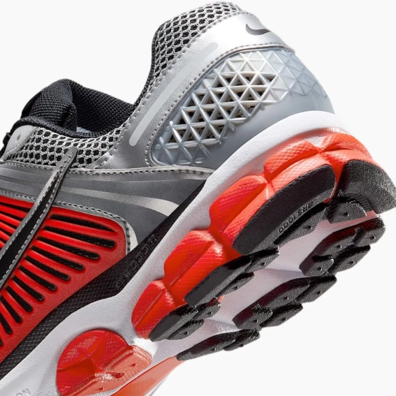 Кроссовки Nike Zoom Vomero 5 FJ4151-005 фото 8 — интернет-магазин Tapok
