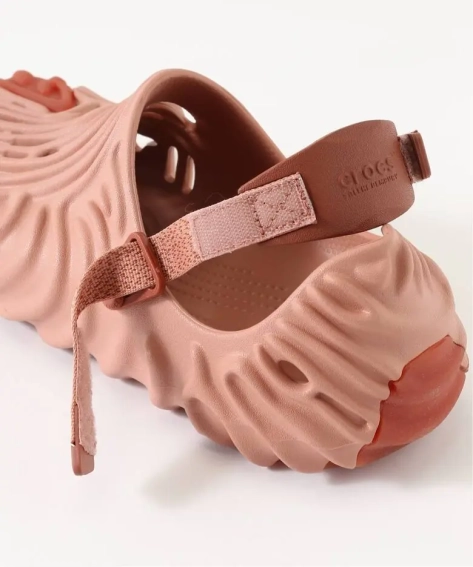 Шлепанцы CROCS Pollex Clog by Salehe Bembury Kuwata 207393-6RL 207393-6RL фото 9 — интернет-магазин Tapok