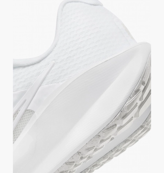 Кросівки чоловічі Nike Downshifter 13 Road Running Shoes White FD6454-100 фото 9 — інтернет-магазин Tapok