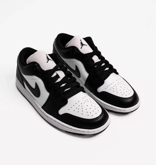 Кроссовки женские Air Jordan 1 Low Panda 2023 Black/White DC0774-101 фото 5 — интернет-магазин Tapok