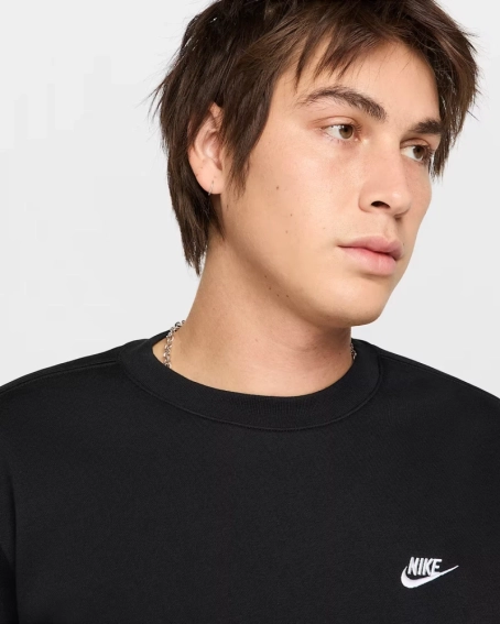 Толстовка Nike M CLUB BB CREW FN3886-010 фото 3 — интернет-магазин Tapok