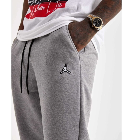 Костюм спортивний Air Jordan Essentail Grey Grey DQ7466-091_DQ7340-091 фото 3 — інтернет-магазин Tapok