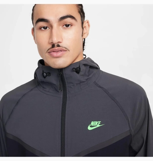 Костюм спортивний Nike Tech Woven Black/Grey HM7151-013_HM 7158-060 фото 4 — інтернет-магазин Tapok