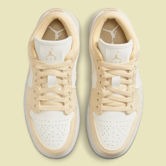 Кроссовки Женские Air Jordan 1 Low Se Beige/white FN3722-701 фото 3 — интернет-магазин Tapok