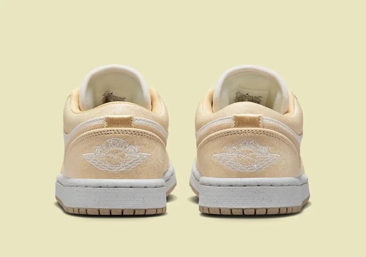 Кроссовки Женские Air Jordan 1 Low Se Beige/white FN3722-701 фото 4 — интернет-магазин Tapok