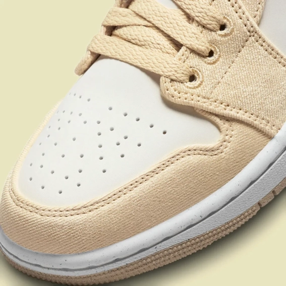 Кроссовки Женские Air Jordan 1 Low Se Beige/white FN3722-701 фото 6 — интернет-магазин Tapok