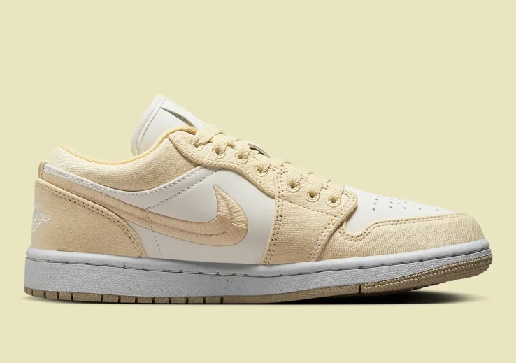 Кросівки Жіночі Air Jordan 1 Low Se Beige/white FN3722-701 фото 2 — інтернет-магазин Tapok