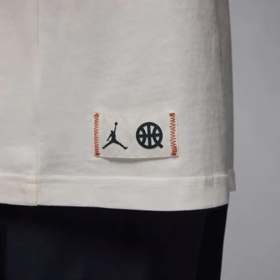 Футболка Air Jordan Q54 Ss Tee Sail White FZ1776-133 фото 5 — интернет-магазин Tapok
