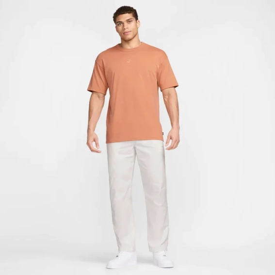 Футболка Чоловіча NIKE NSW PREM ESSNTL SUST TEE ORANGE DO7392-225 фото 7 — інтернет-магазин Tapok