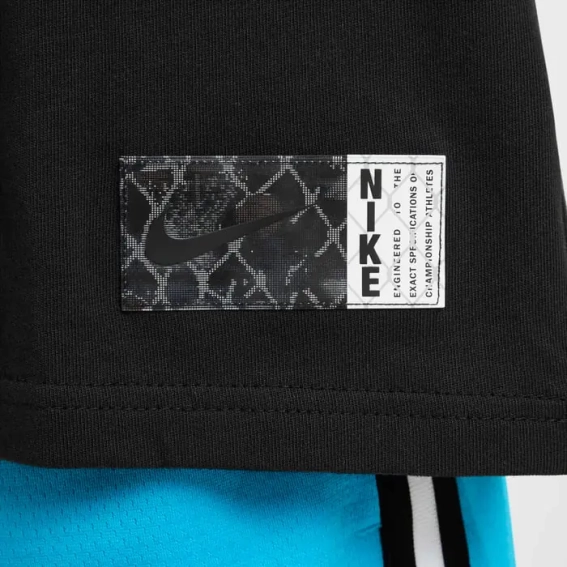 Футболка мужская NIKE TEE M90 PRM BLACK HF6183-010 фото 5 — интернет-магазин Tapok