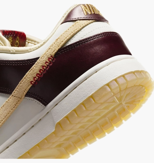 Кроссовки женские Nike Dunk Low Lx White/Brown HV5991-171 фото 9 — интернет-магазин Tapok