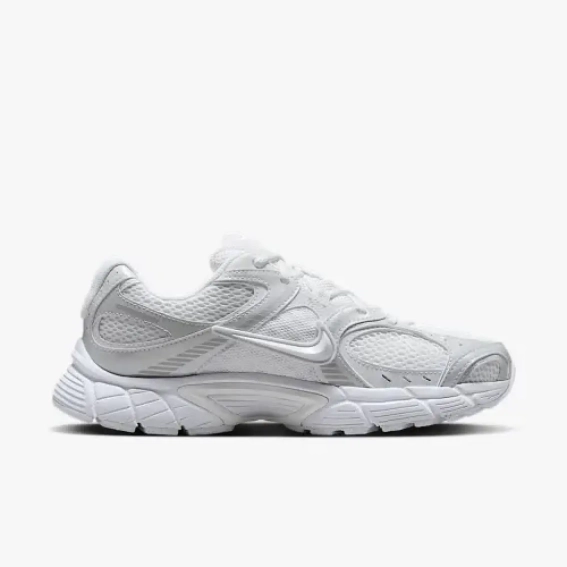 Кроссовки мужские Nike V5 Rnr Black Black Metallic Silver (HQ7901-101) фото 1 — интернет-магазин Tapok
