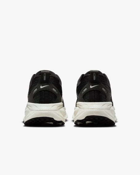 Кросівки Nike Vomero 18 HM6804-005 фото 6 — інтернет-магазин Tapok