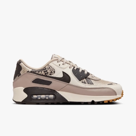 Кросівки Nike W Air Max 90 SE HF1212-200 фото 3 — інтернет-магазин Tapok