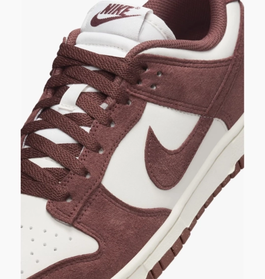 Кроссовки Nike WMNS DUNK LOW HJ7673-001 фото 6 — интернет-магазин Tapok