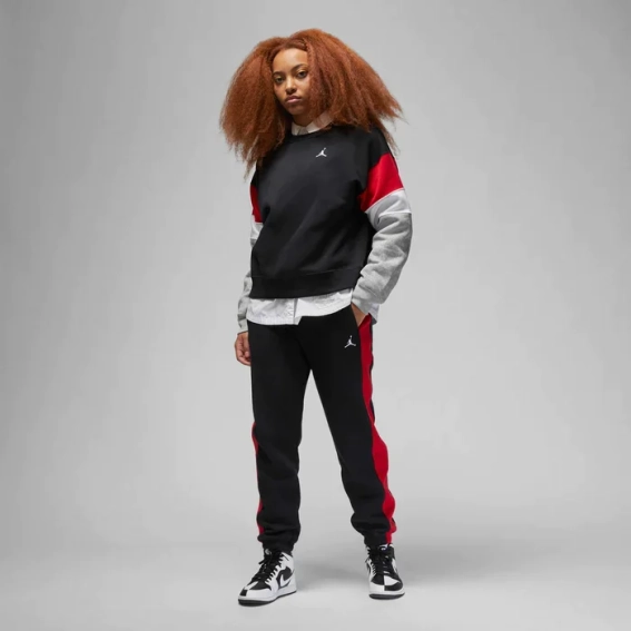 Свитшот Air Jordan Brooklyn Fleece Crewneck Sweatshirt Black FB5174-010 фото 5 — интернет-магазин Tapok