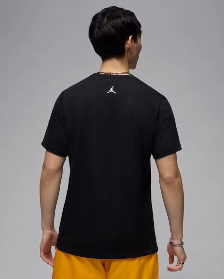 Футболка Air Jordan ESS FLAMINGO SS CREW BLACK HJ2399-010 фото 2 — интернет-магазин Tapok