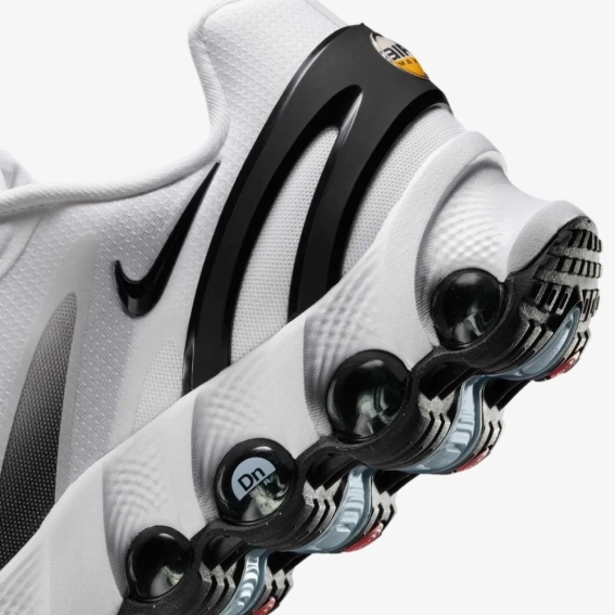 Кроссовки мужские Nike Air Max Dn8 Black FQ7860-100 фото 7 — интернет-магазин Tapok