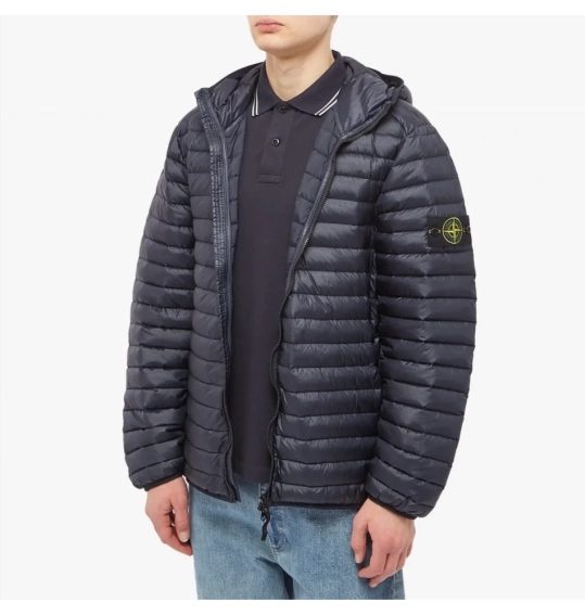 Куртка Stone Island Lightweight Packable Hooded Down Jacket navy 781540324 V0020 фото 2 — інтернет-магазин Tapok