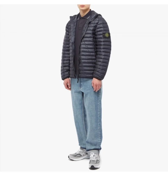 Куртка Stone Island Lightweight Packable Hooded Down Jacket navy 781540324 V0020 фото 4 — інтернет-магазин Tapok