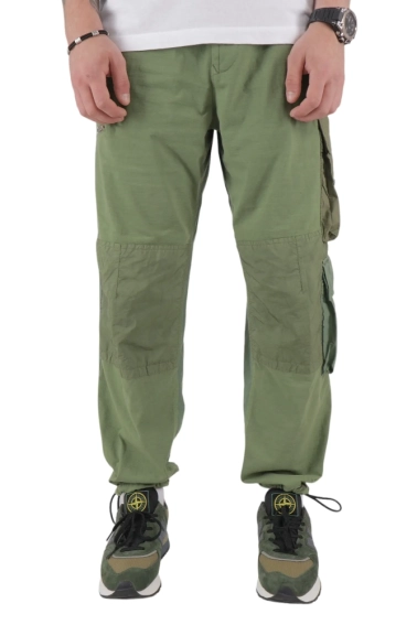Штани Stone Island Loose Cargo Pants Dark Green 781532032 V0055 фото 2 — інтернет-магазин Tapok