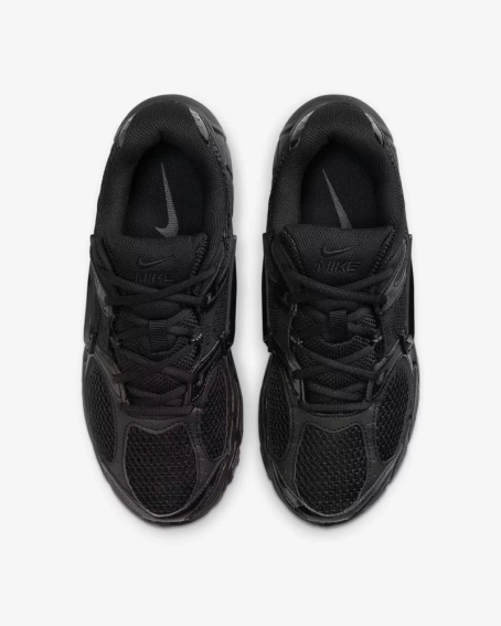 Кроссовки Nike W V5 RNR HQ7901-001 фото 4 — интернет-магазин Tapok