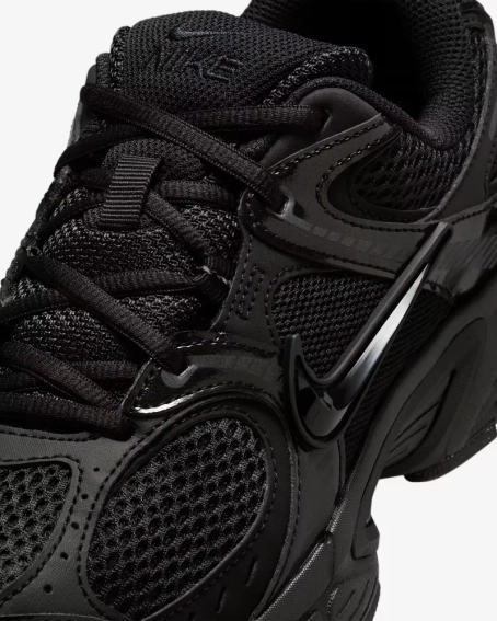 Кроссовки Nike W V5 RNR HQ7901-001 фото 6 — интернет-магазин Tapok