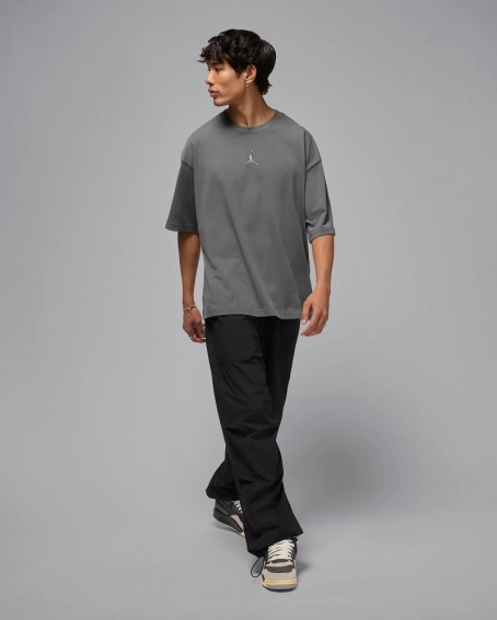 Мужская футболка Air Jordan Ovsz Ss Crew Grey IB7345-068 IB7345-068 фото 5 — интернет-магазин Tapok
