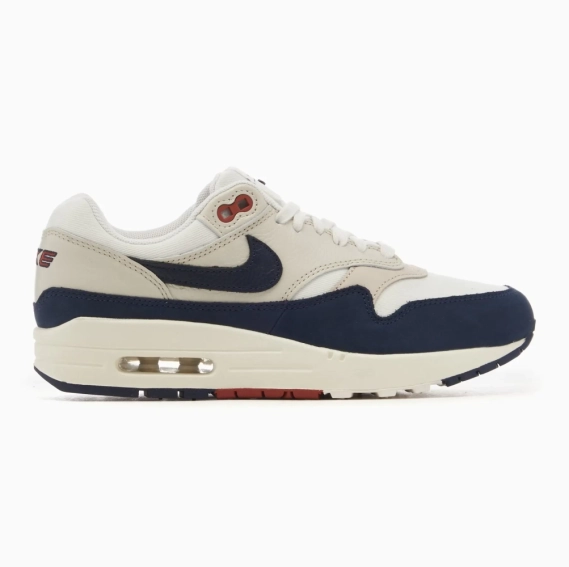 Кроссовки Nike Air Max 1 LX FD2370-110 фото 1 — интернет-магазин Tapok