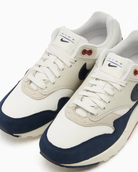 Кроссовки Nike Air Max 1 LX FD2370-110 фото 2 — интернет-магазин Tapok