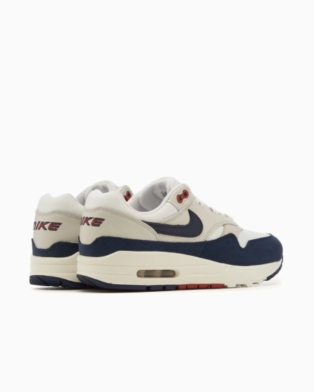 Кроссовки Nike Air Max 1 LX FD2370-110 фото 3 — интернет-магазин Tapok