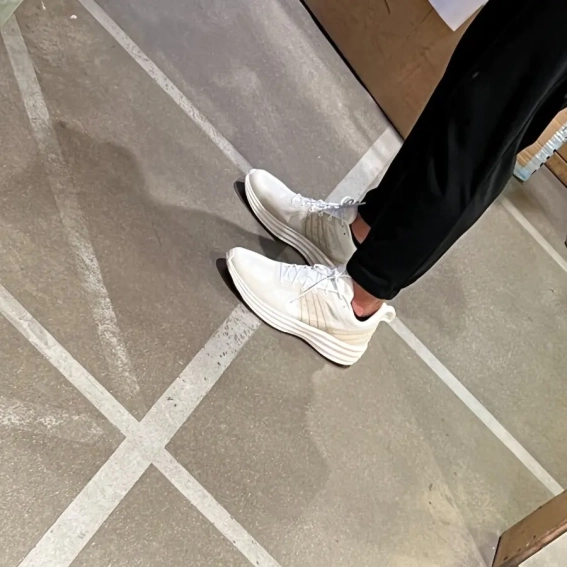 Кросівки Nike Lunar Roam Beige DV2440-100 DV2440-100 фото 2 — інтернет-магазин Tapok