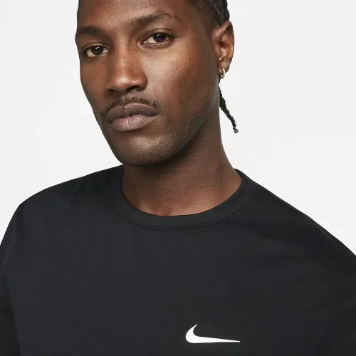 Футболка Nike M NK DF UV HYVERSE SS DV9839-010 фото 3 — интернет-магазин Tapok