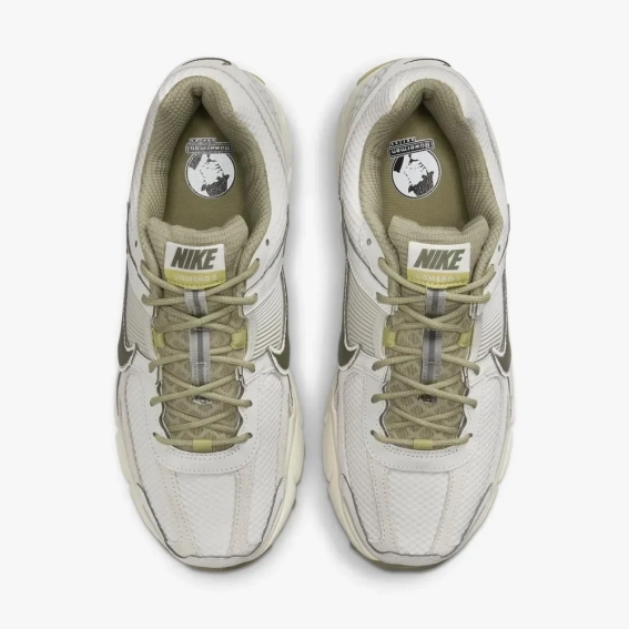 Кроссовки NIKE ZOOM VOMERO 5 FV0397 001 фото 4 — интернет-магазин Tapok