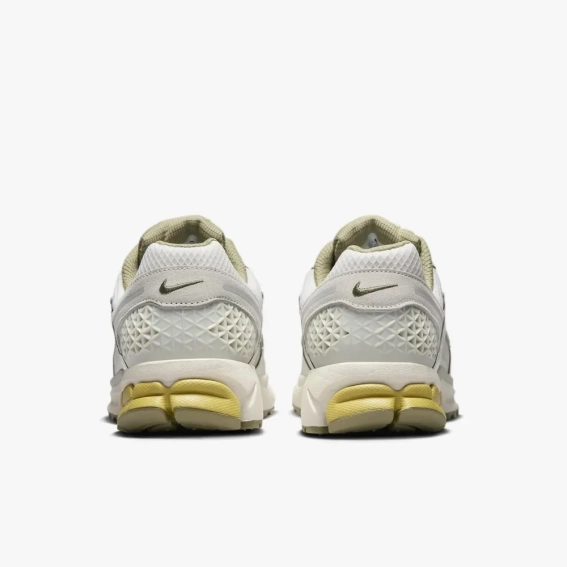 Кроссовки NIKE ZOOM VOMERO 5 FV0397 001 фото 5 — интернет-магазин Tapok