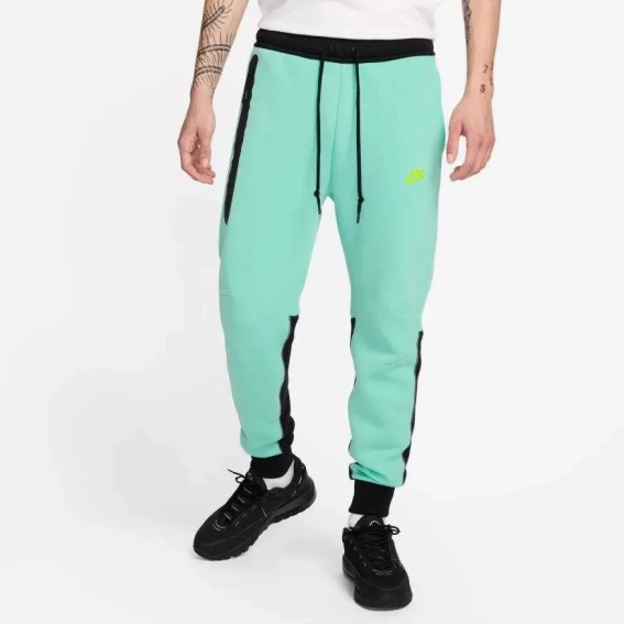 Штани NIKE TECH FLEECE HF4433-349 фото 1 — інтернет-магазин Tapok