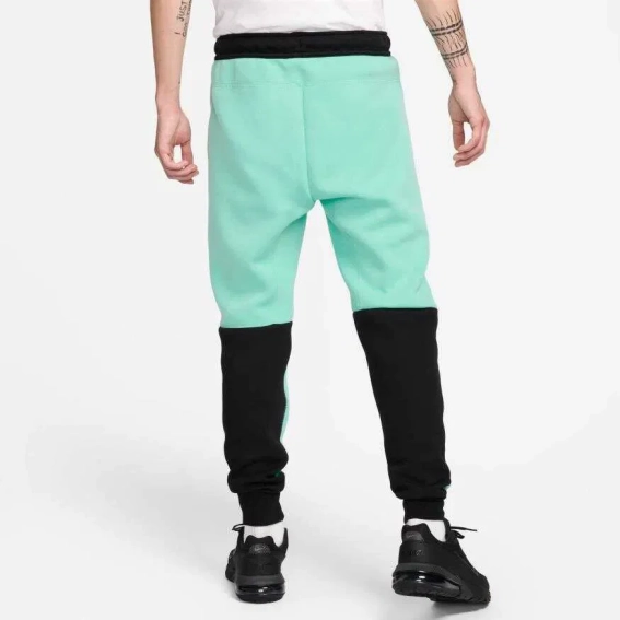 Штани NIKE TECH FLEECE HF4433-349 фото 2 — інтернет-магазин Tapok