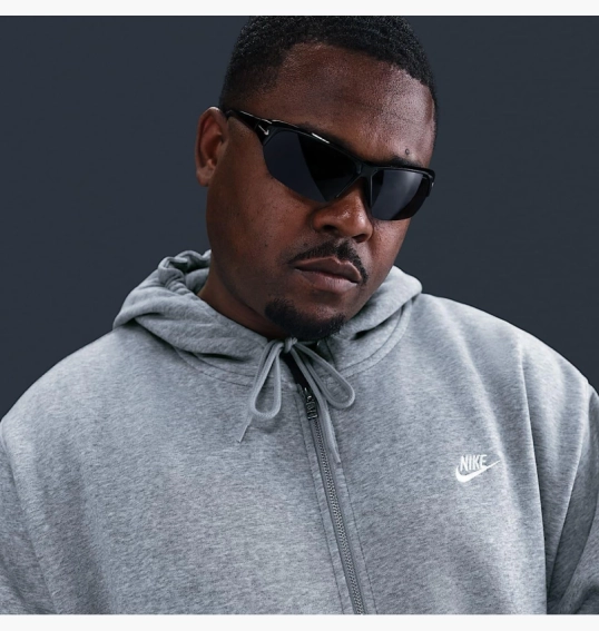 Толстовка чоловіча Nike Club Fleece Grey FN3861-063 фото 10 — інтернет-магазин Tapok