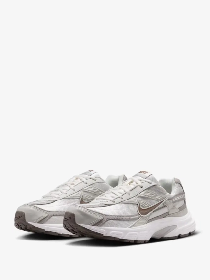 Кроссовки Nike WMNS INITIATOR IB4339-001 фото 2 — интернет-магазин Tapok