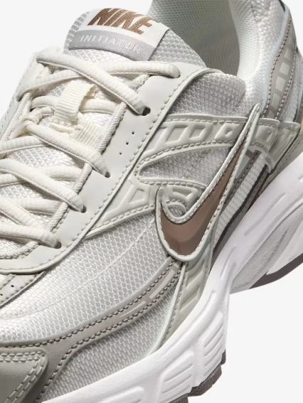 Кроссовки Nike WMNS INITIATOR IB4339-001 фото 3 — интернет-магазин Tapok