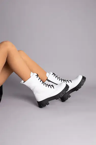 Черевики жіночі шкіряні білі на шнурках і з замком демісезонні фото 6 — інтернет-магазин Tapok