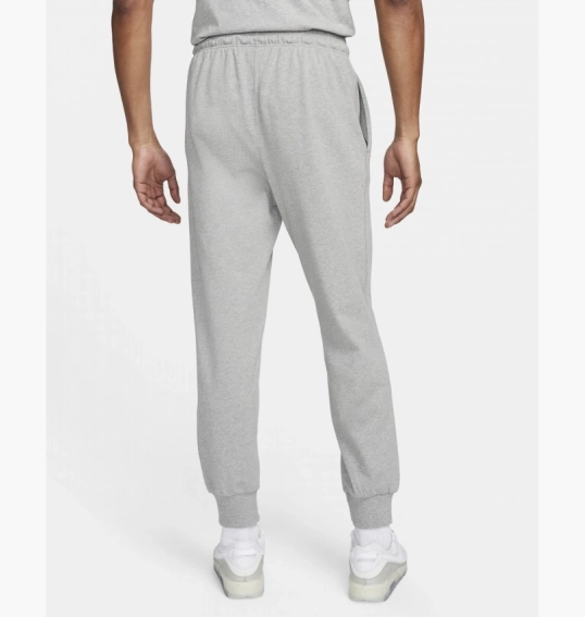 Брюки мужские Nike Club Grey FQ4330-063 фото 4 — интернет-магазин Tapok