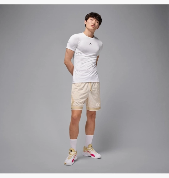 Мужская футболка Air Jordan Df Sprt Ss Comp White HV4099-100 фото 4 — интернет-магазин Tapok