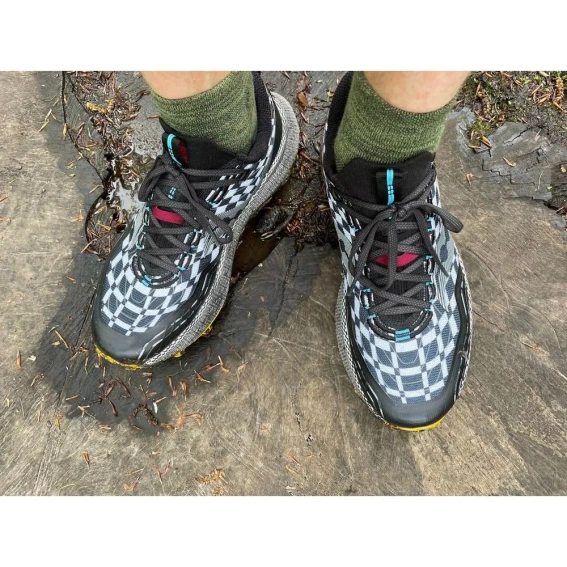 Кросівки Saucony Endorphin Trail S20647-40 фото 8 — інтернет-магазин Tapok