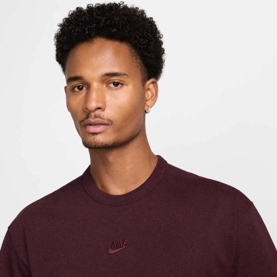 Футболка Nike M NSW PREM ESSNTL SUST TEE DO7392-652 фото 3 — интернет-магазин Tapok