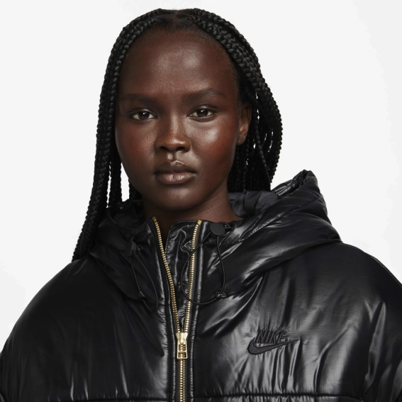 Куртка Nike W NSW PE SHINE PUFFER FB8769-010 фото 3 — интернет-магазин Tapok