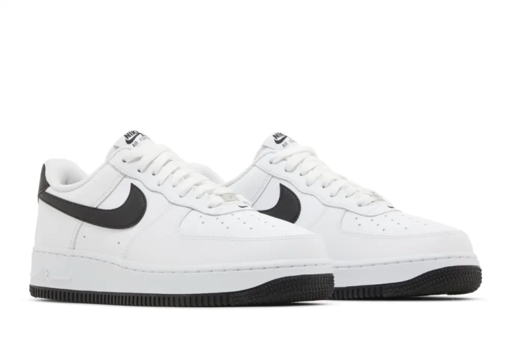 Кросівки Nike AIR FORCE 1 07 FQ4296-101 фото 9 — інтернет-магазин Tapok