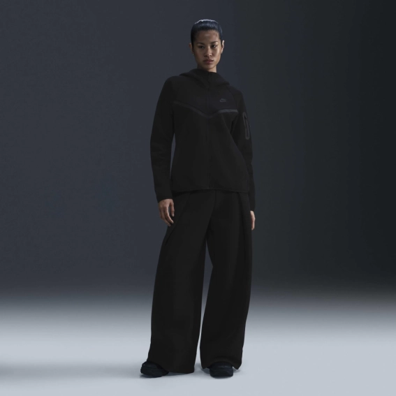 Толстовка Nike W NSW TCH FLC WR FZ HDY 2 HV6747-010 фото 3 — інтернет-магазин Tapok